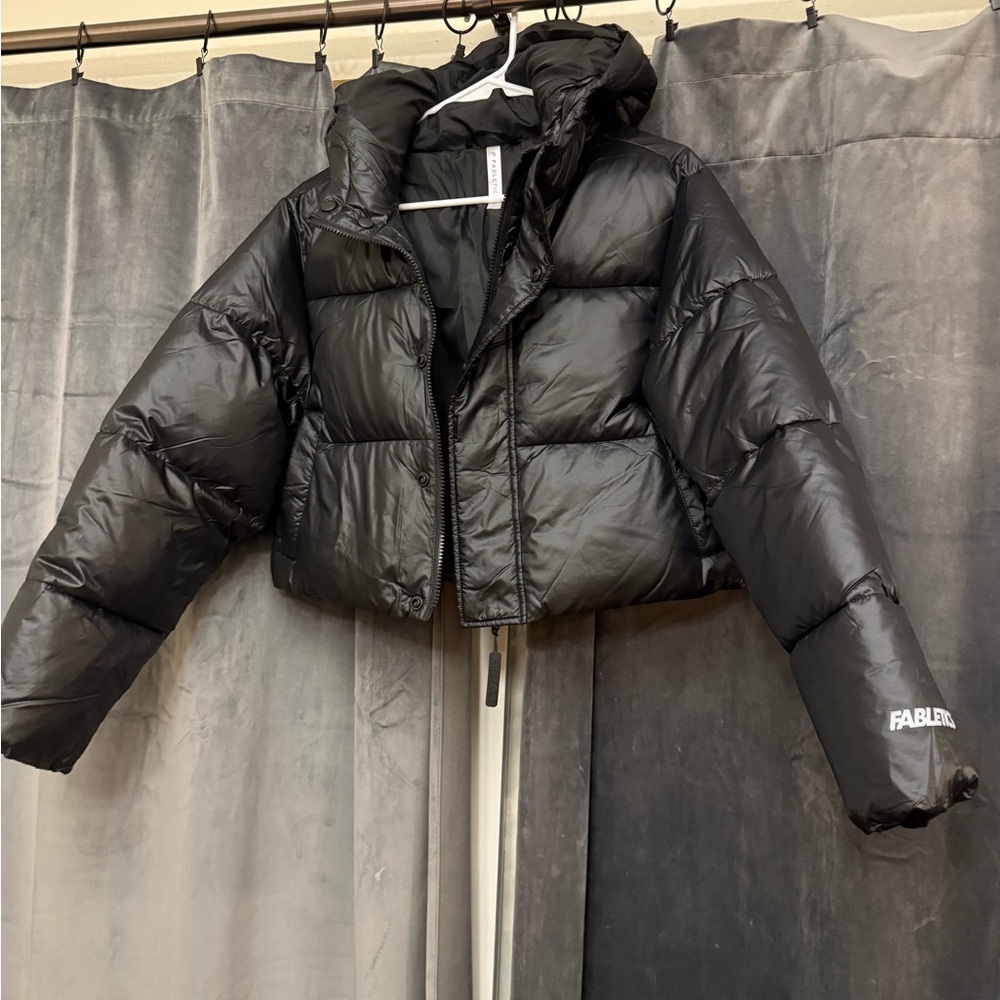 Fabletics Women's Cropped Black Puffer Jacket